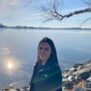 Meet your Posher, Shira